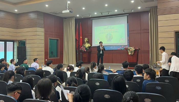 Đại diện trung tâm CITI English đã có bài chia sẻ ý nghĩa dành cho các bạn sinh viên