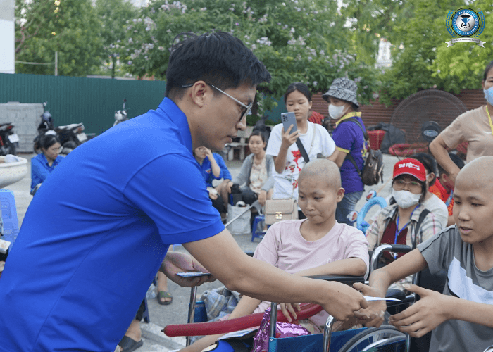 CITI English mong muốn sẻ chia và tiếp thêm nghị lực cho những "chiến binh nhí" đang dũng cảm từng ngày chiến đấu với bệnh tật